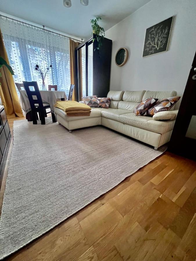 Yellow Apartment Airport Galeria Mokotow Netflix Варшава Экстерьер фото